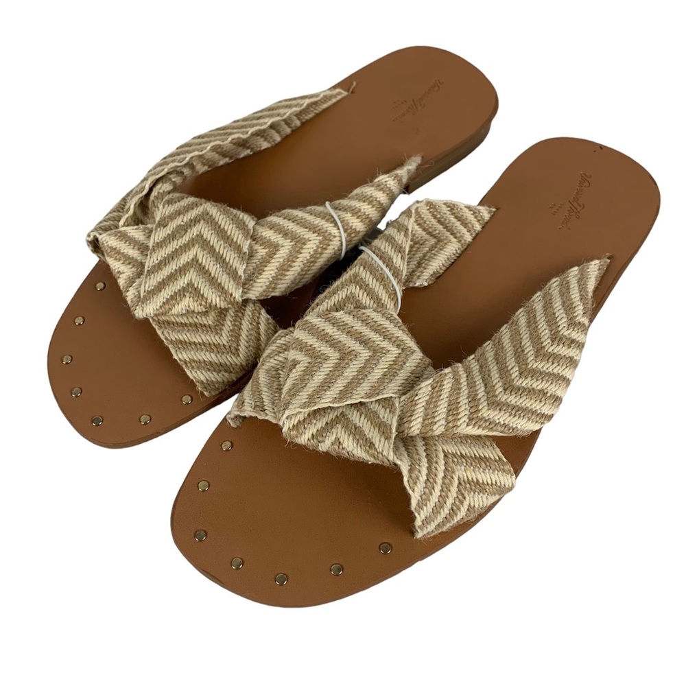NEW Universal Thread Sandals Woven Tan Women’s Slip On Slides Shoes